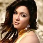 Nauheed Cyrusi
